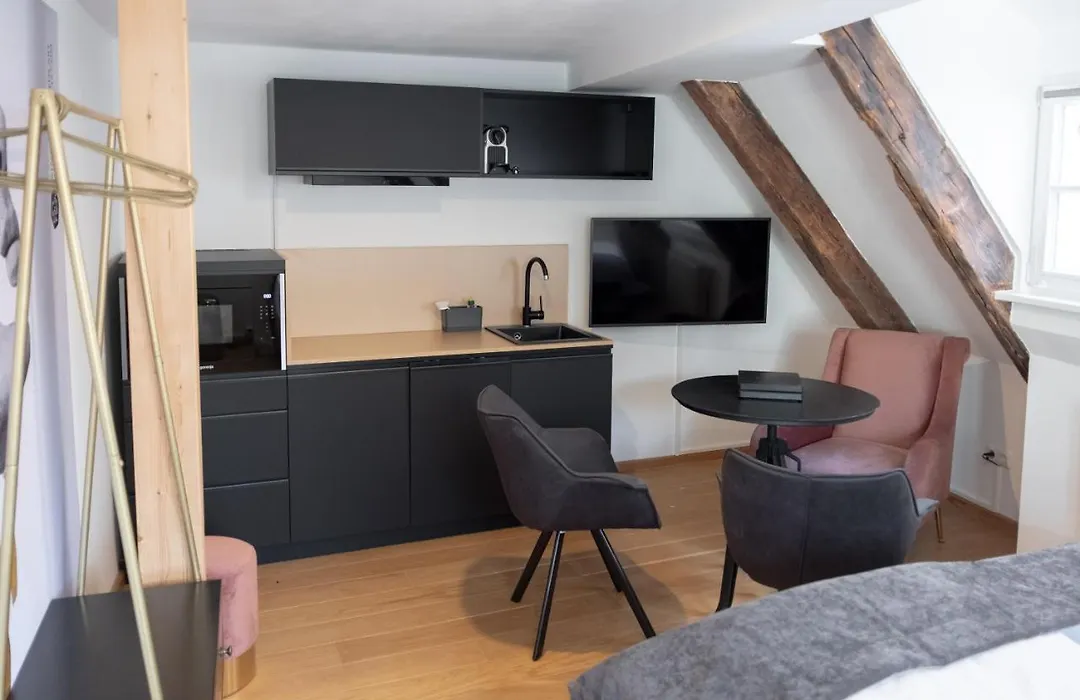 Ana Suites Augsburg City Center - Self-Service-Hotel-1